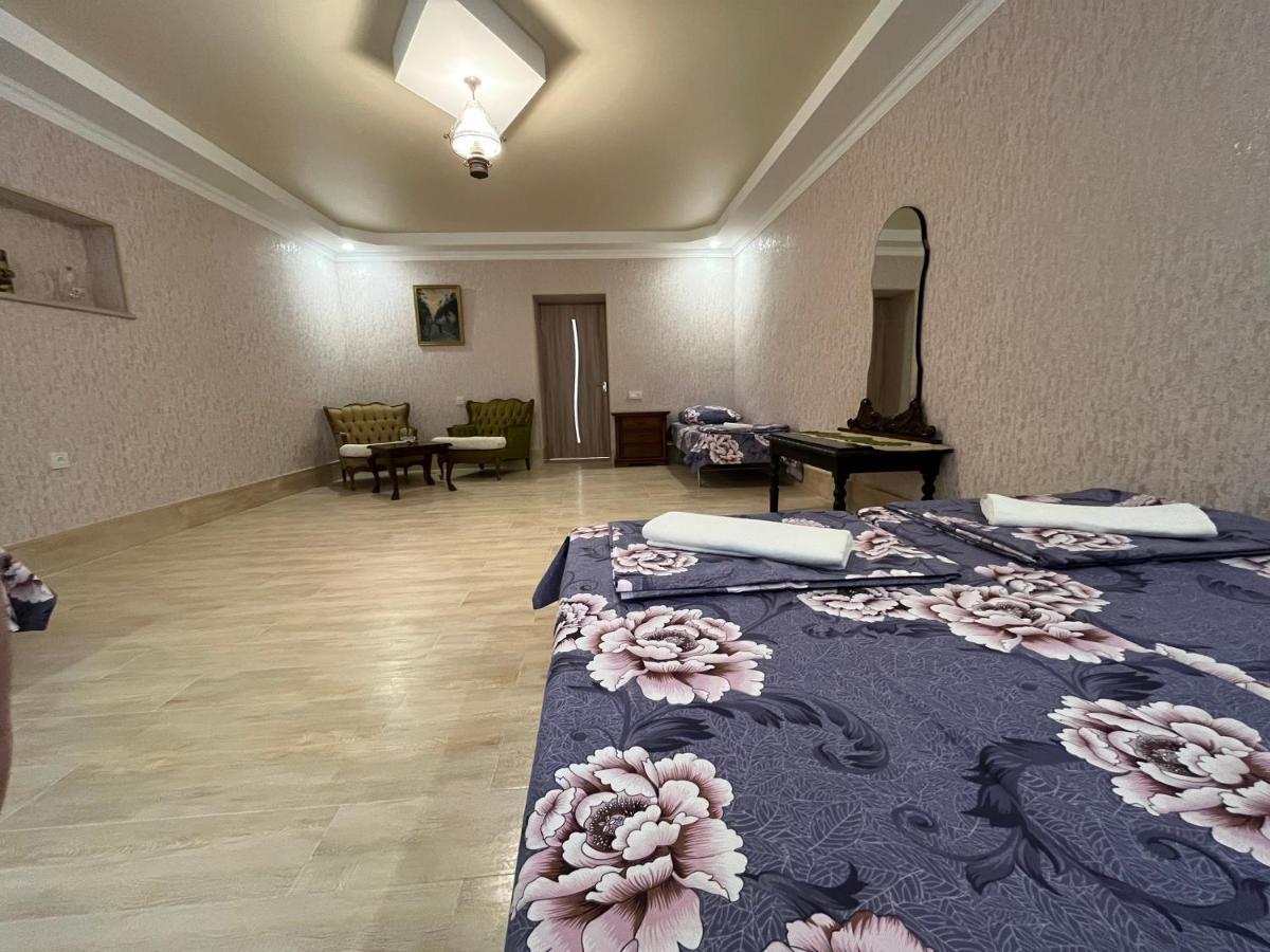 Kutaisi City Heart Apartment Exterior foto